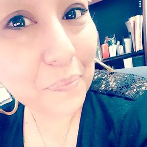 Meet your Posher, Raquel